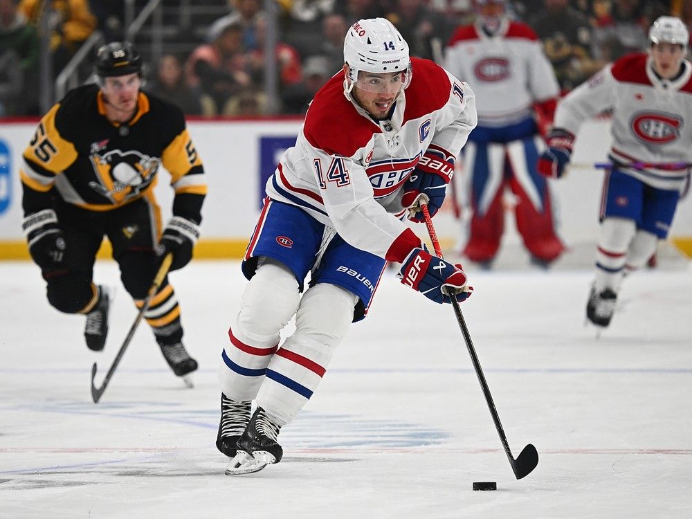  Canadiens captain Nick Suzuki skates with the puck during the second period against the Penguins in Pittsburgh on Sunday.