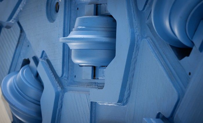  The blades on the cutterhead of the métro’s tunnel-boring machine are seen on Monday, Feb. 23, 2026 at the new Vertières station.