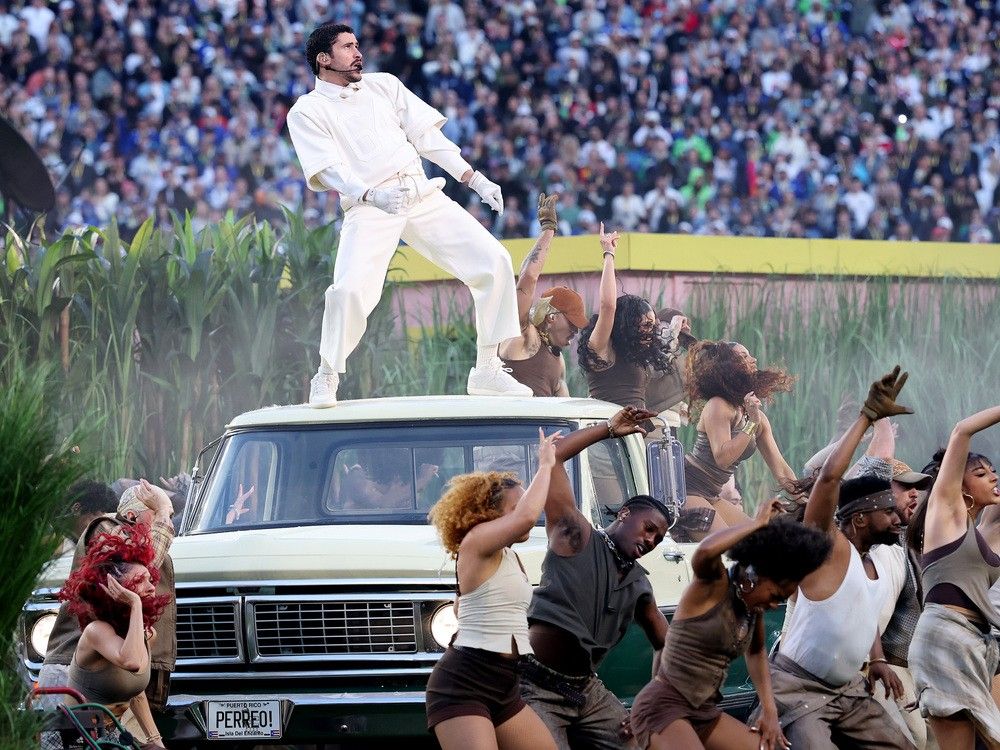 Kelly: Bad Bunny rocked an all-Spanish halftime show. So why not an all-French one at the Grey Cup?