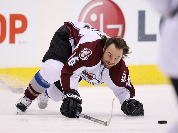 39 Forward Darcy Tucker Stock Photos, High-Res Pictures, and