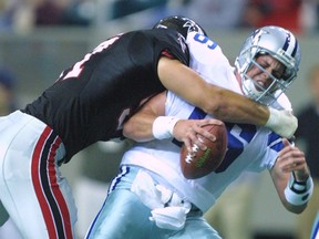 Former NFL quarterback Ryan Leaf, right.