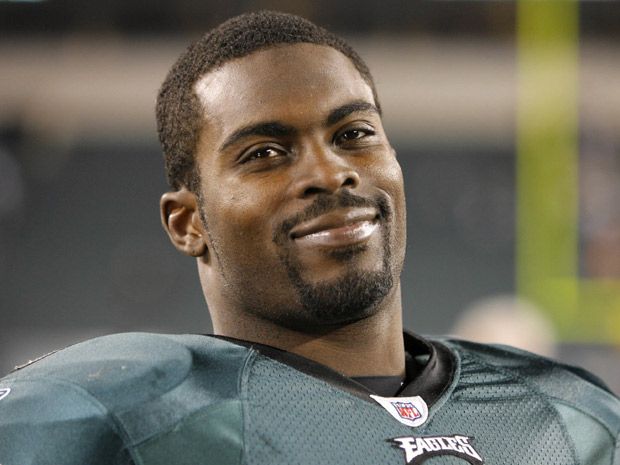 Eagles give Vick 100 million reasons to stay – Daily Local