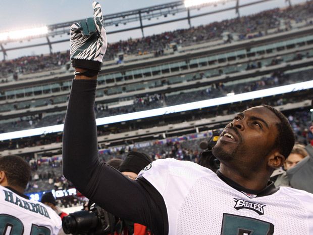 Michael Vick launches clothing line, will donate portion of