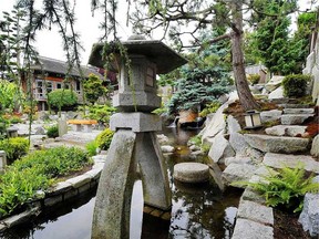 Wouldn’t this Japanese garden look silly with overgrown daisies? Stick to a theme when planning.