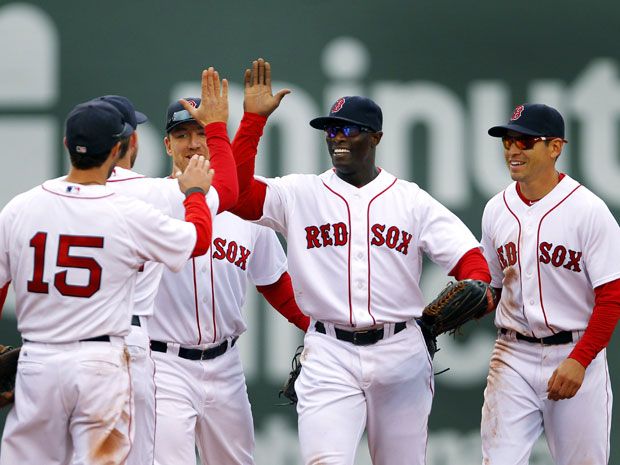 Beckett, Ortiz lift Sox over Yankees