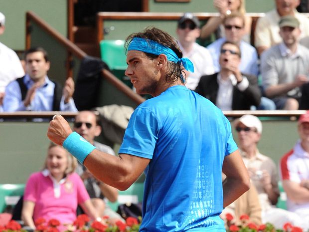 Nadal survives epic tiebreak to power into qua