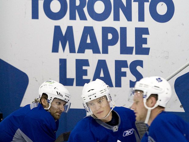 Colton Orr (2011)  Toronto maple leafs, Maple leafs hockey, Maple leafs