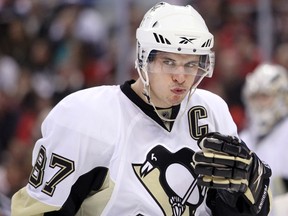 Sidney Crosby continues to deke out Father Time