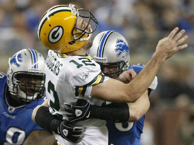 After boos, Nickelback plays just one song at Detroit Lions halftime gig 