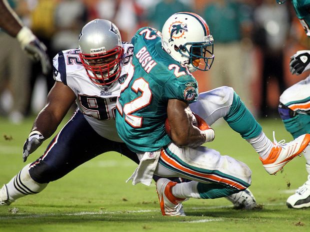 Patriots release defensive tackle Albert Haynesworth 