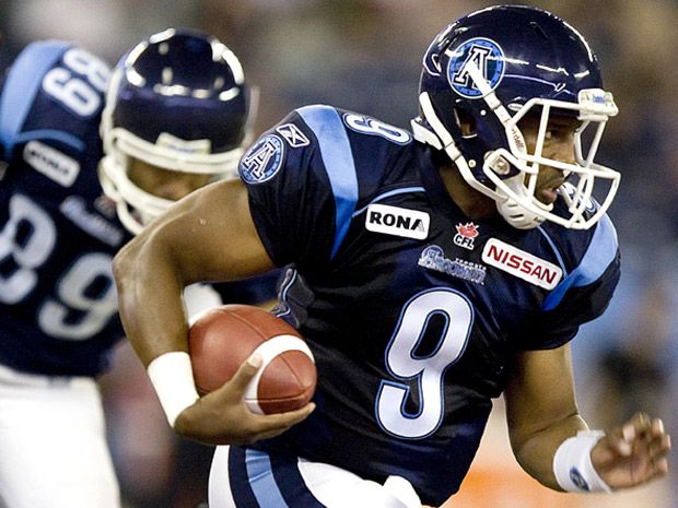 Argos star Owens not closing door on return to MMA