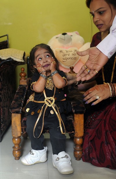 18-year-old in India named world's shortest woman