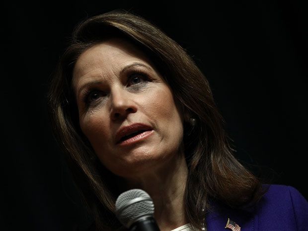 Michele Bachmann s Iowa campaign manager Kent Sorenson defects to