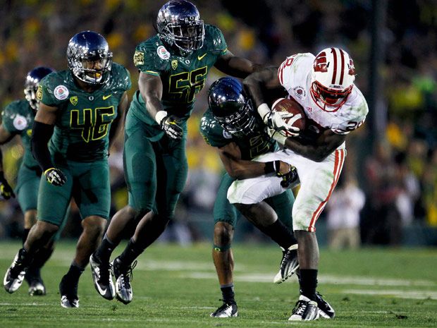 In Rose Bowl Victory Over Wisconsin, Oregon Shows Rebuild Needs Work - The  New York Times