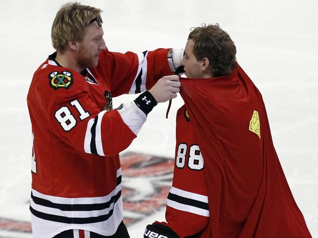 That Time Taylor Swift Distracted Patrick Kane, Which Led To A Goal