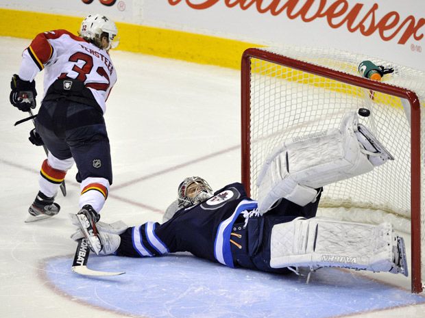 Goalie's bloody struggles persist both off and on the ice – Winnipeg Free  Press