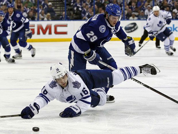 File:Martin St Louis Lightning 2012-02-12.JPG - Wikimedia Commons