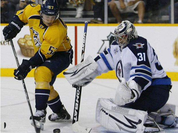 Jets game postponed as Manitoba bars fans until at least Jan 11