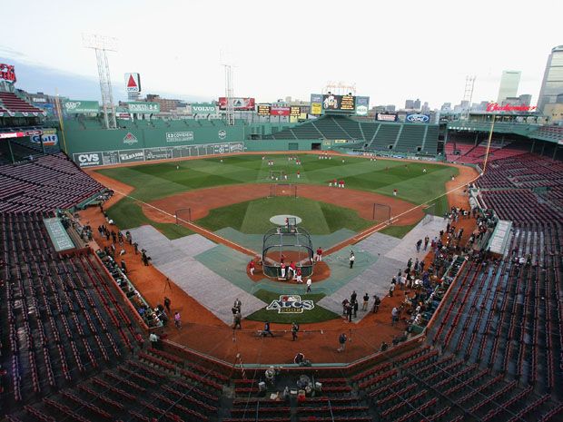 New spring facility that's a replica of Fenway Park make Red Sox