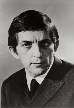 The Two Barnabas' Johnny Depp and Jonathan Frid who did a Cameo in the  Movie version.