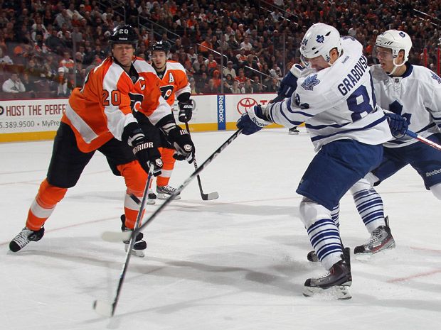 Philadelphia Flyers defenseman Chris Pronger to miss month for