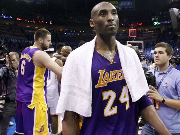 Kobe Bryant: 'I'll kick everybody's ass in this locker room' if Lakers  don't improve - Sports Illustrated