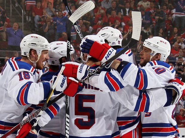 Devils prove they won't fear Rangers in playoffs with statement