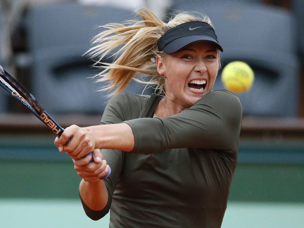 Nadal, Sharapova advance in Paris