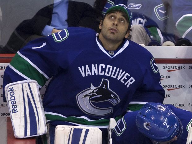 Roberto Luongo Gives List of Concerns to Four Teams. Read Their  Responses.