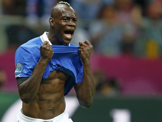 Italy Vs Germany Mario Balotelli Scores Twice To Reach Euro 2012 Final National Post 