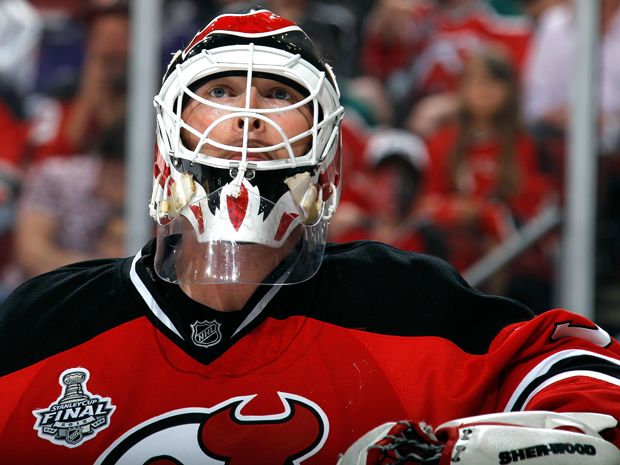 Martin Brodeur on X: Merry xmas everyone!!!My daughter doesn't think I can  get 1000 favorites. Help me out please!!!!!  / X