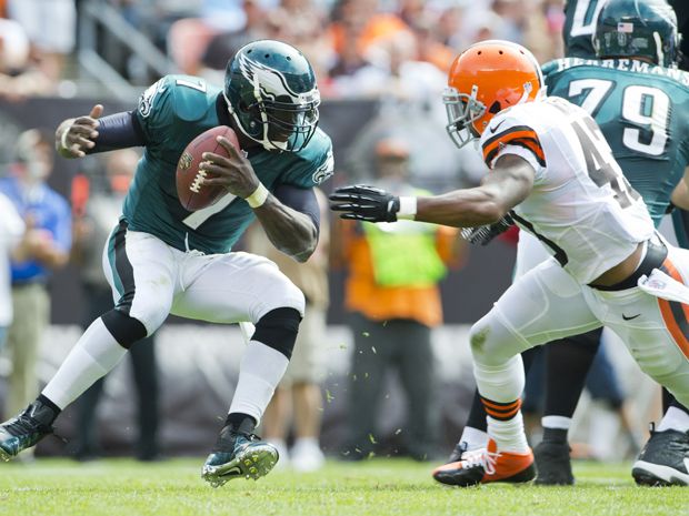 Philadelphia Eagles quarterback Michael Vick (7)celebrates his victory over  the Miami Dolphins after the game between the Miami Dolphins, and the  Philadelphia Eagles December 11, 2011 at Sun Life Stadium in Miami