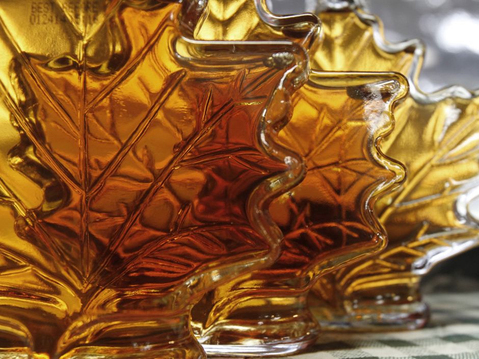 Maple Syrup Heist Leads To Arrest Of 18 In Quebec National Post   Food And Farm Maple Grading 