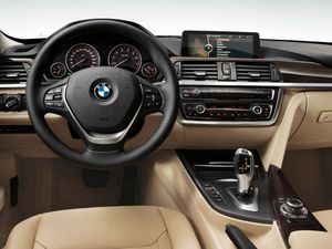 BMW-3-series-dashboard