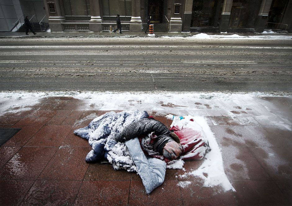 Homeless Man Sleeps On A Sidewalk In Extreme Cold National Post   Dc Homeless Winter01 