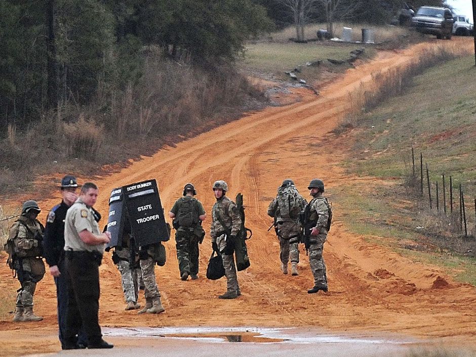 Alabama standoff Man shoots bus driver and takes 6yearold hostage