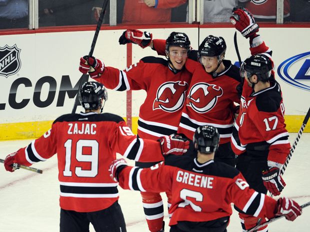 Devils fans launch beer cans on ice after NHL referees call back third New  Jersey goal