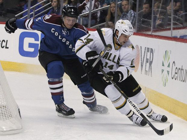 Colorado Avalanche Observes Hockey Fights Cancer Initiative