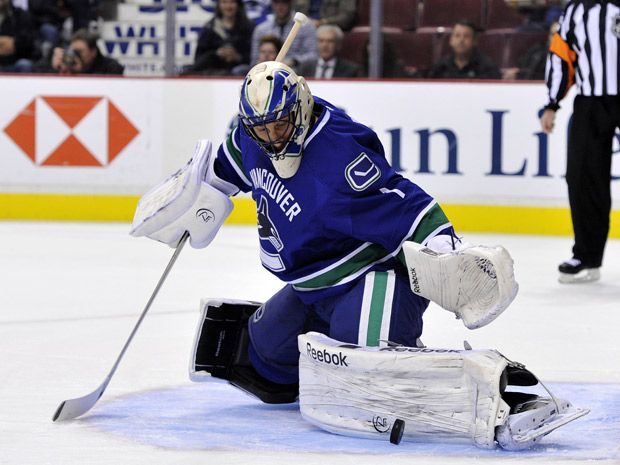 Luongo key to Canucks' success, or failure, in Game 7 - The Globe and Mail