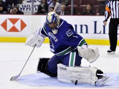 Roberto Luongo Jokes, Stuff I'll Miss About the Vancouver Canucks [Media  Proclaimed] Goalie Controversy