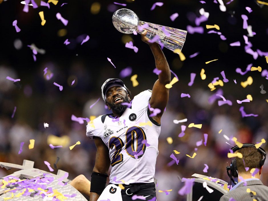 Super drama: Ravens hold off 49ers for title