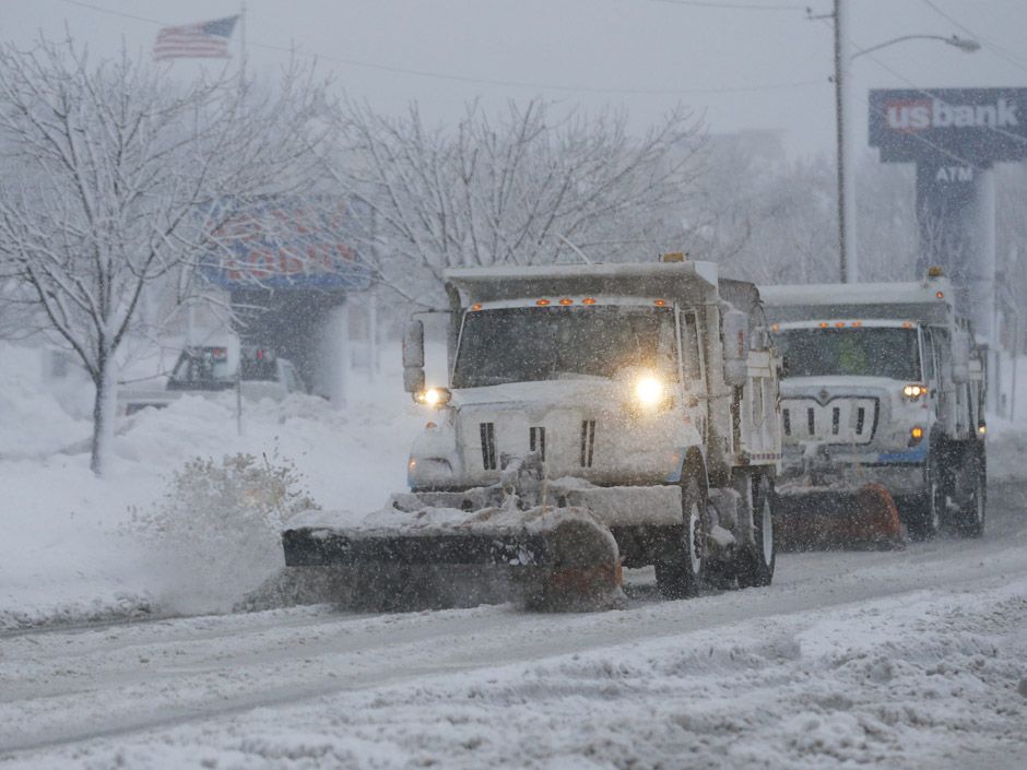 Midwest snowstorm headed to Ontario, expected to cause traffic snarls ...