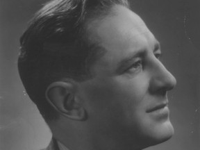 Douglas Gibson knew Hugh MacLennan as his friend (very familiar with him as a cottage neighbour in North Hatley), as his editor (with Voices In Time), as his publisher (several books), and as his anthologist (Hugh MacLennan’s Best).