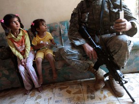 Chris Hondros / Getty Images