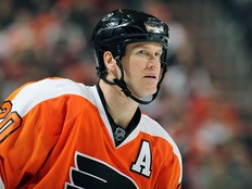 Sorry: Pronger fines himself $5 for All-Star hit on Bieber