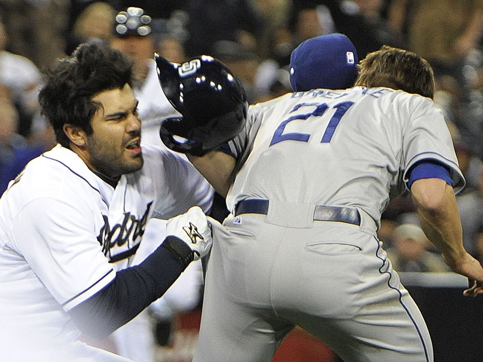 Padres CEO apologizes for blaming Zack Greinke for Dodgers brawl