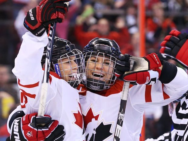 Video of Canadian hockey team dressed Ukrainian-style uniform goes viral  (VIDEO) - Jan. 31, 2017