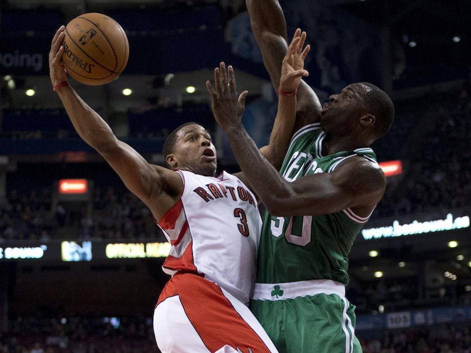 NBA: Raptors stun Celtics with buzzer beater