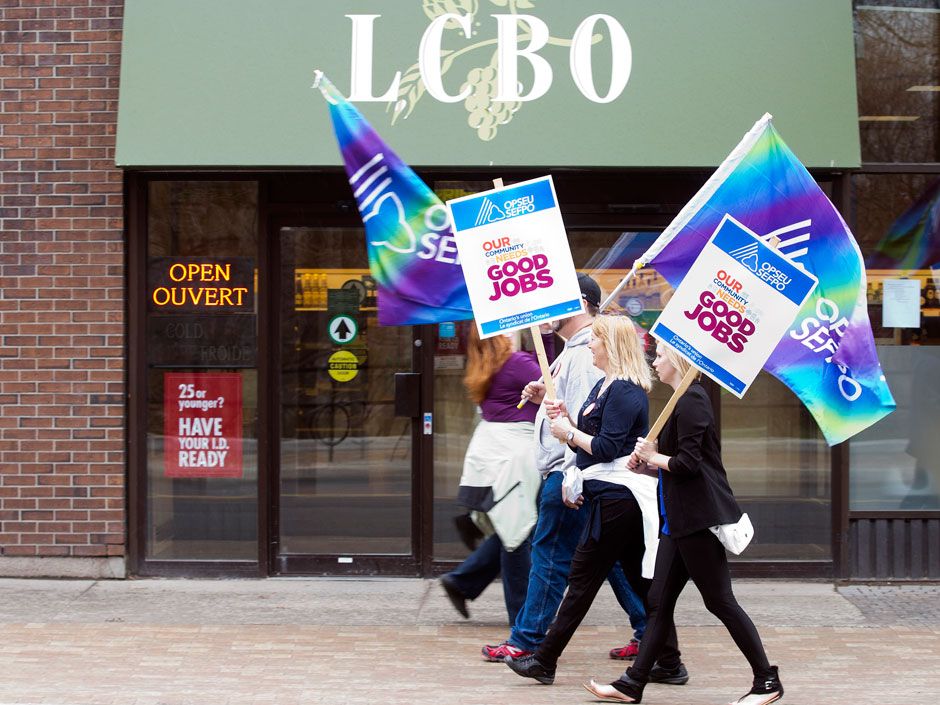 LCBO strike deadline raises spectre of booze-free May long weekend