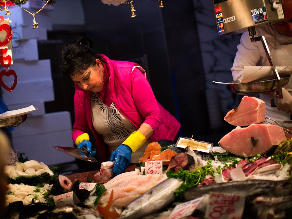 Eating more fish and less red meat, dairy may boost memory U.S. study